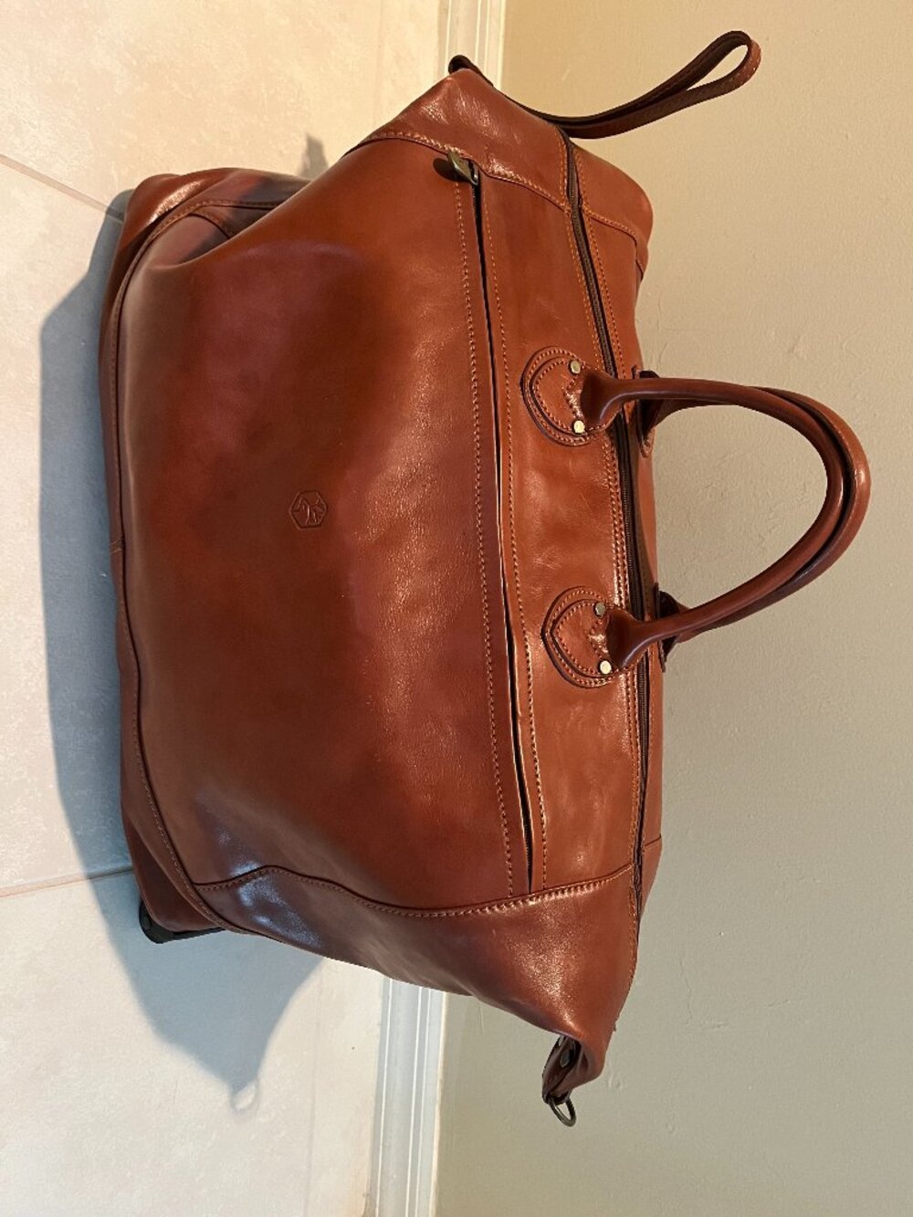 Vintage Valentina Genuine Leather Weekender Travel Bag w/wheels Made in Italy